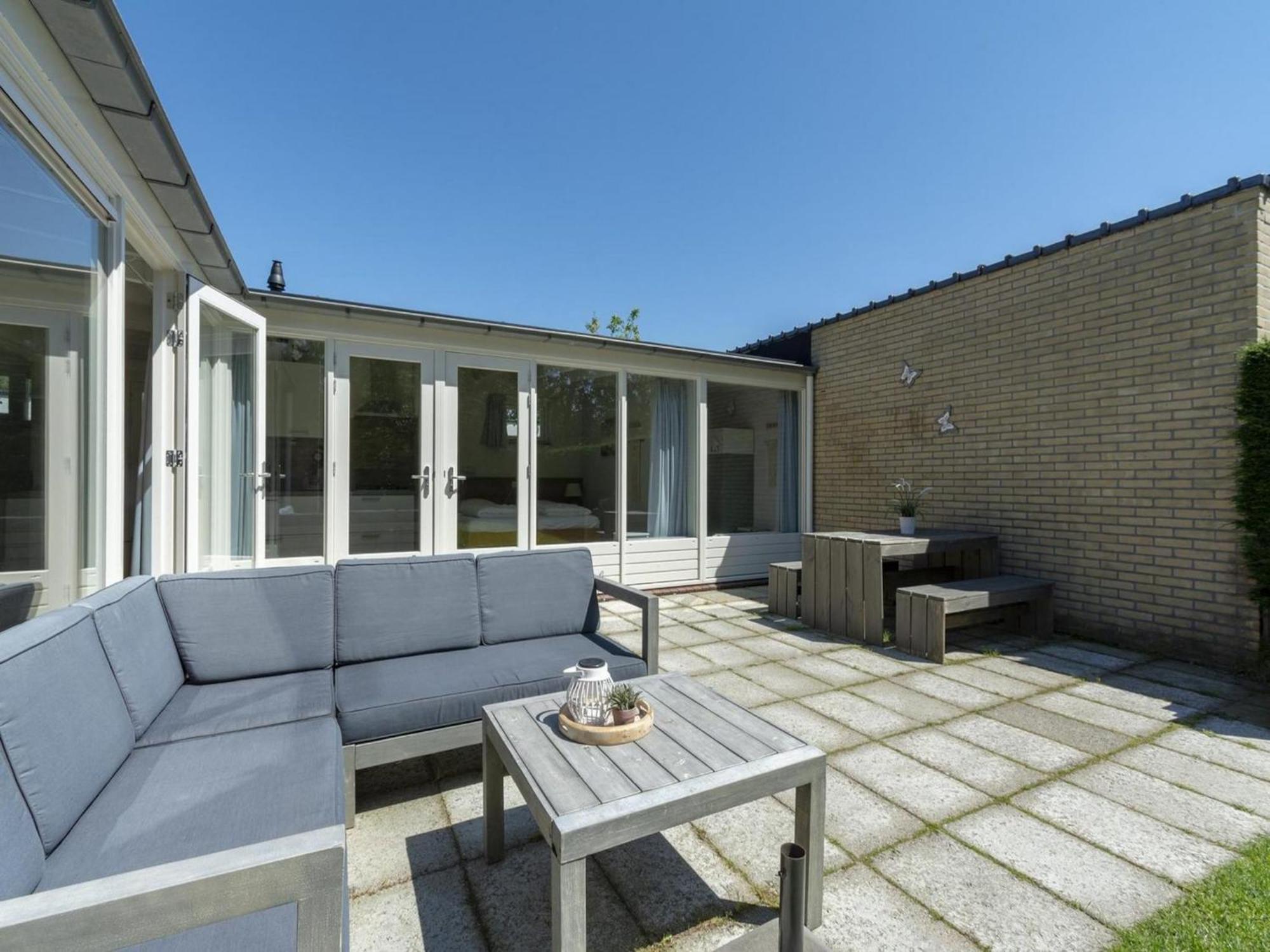 Cozy Bunglow With Garden Sint Maartensvlotbrug Екстериор снимка