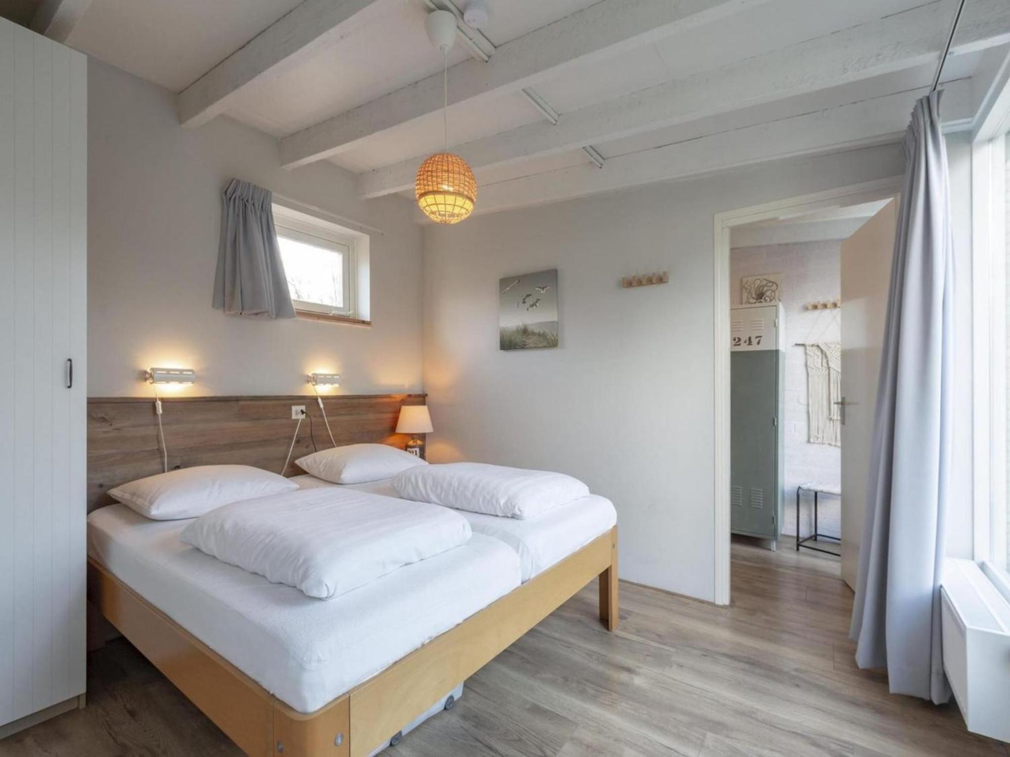 Cozy Bunglow With Garden Sint Maartensvlotbrug Екстериор снимка